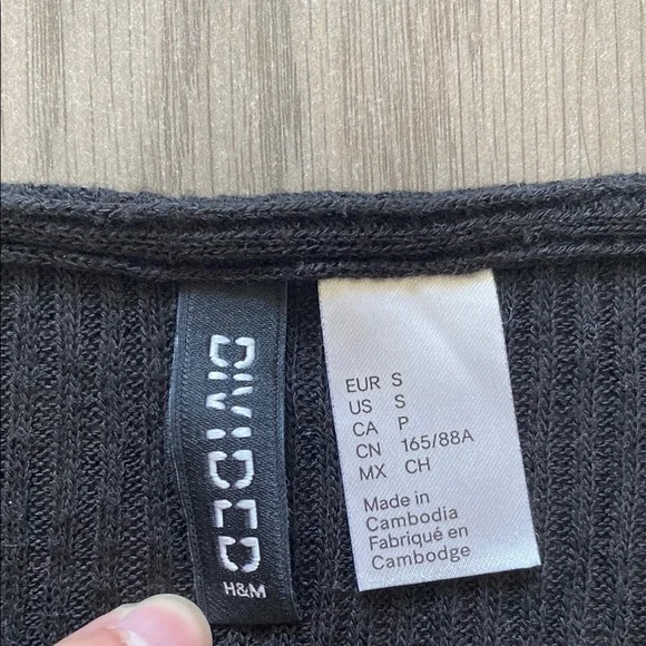 Black Lace-Up Ribbed Top - Picture 2 of 2